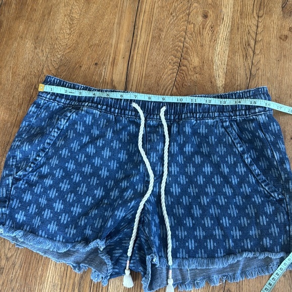 LOFT Ikat Cotton Linen Drawstring Shorts - Picture 6 of 9